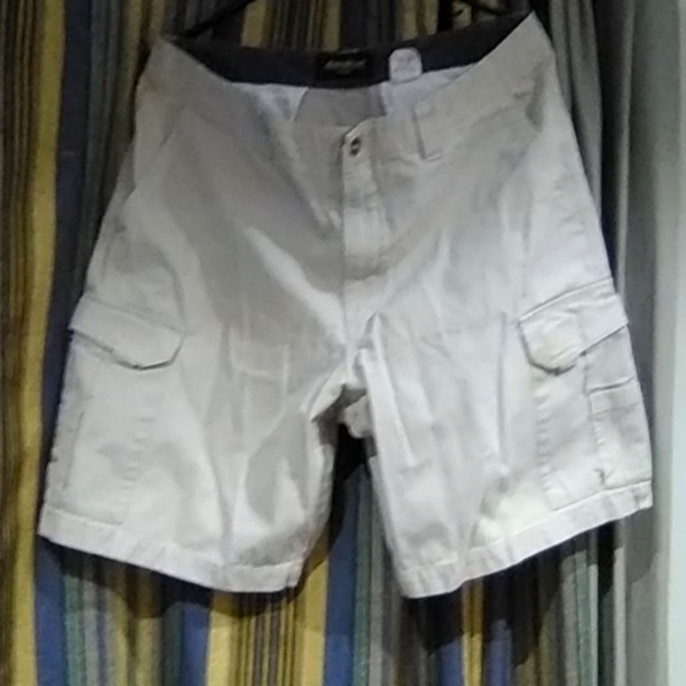 Mens designer Eddie Bauer shorts